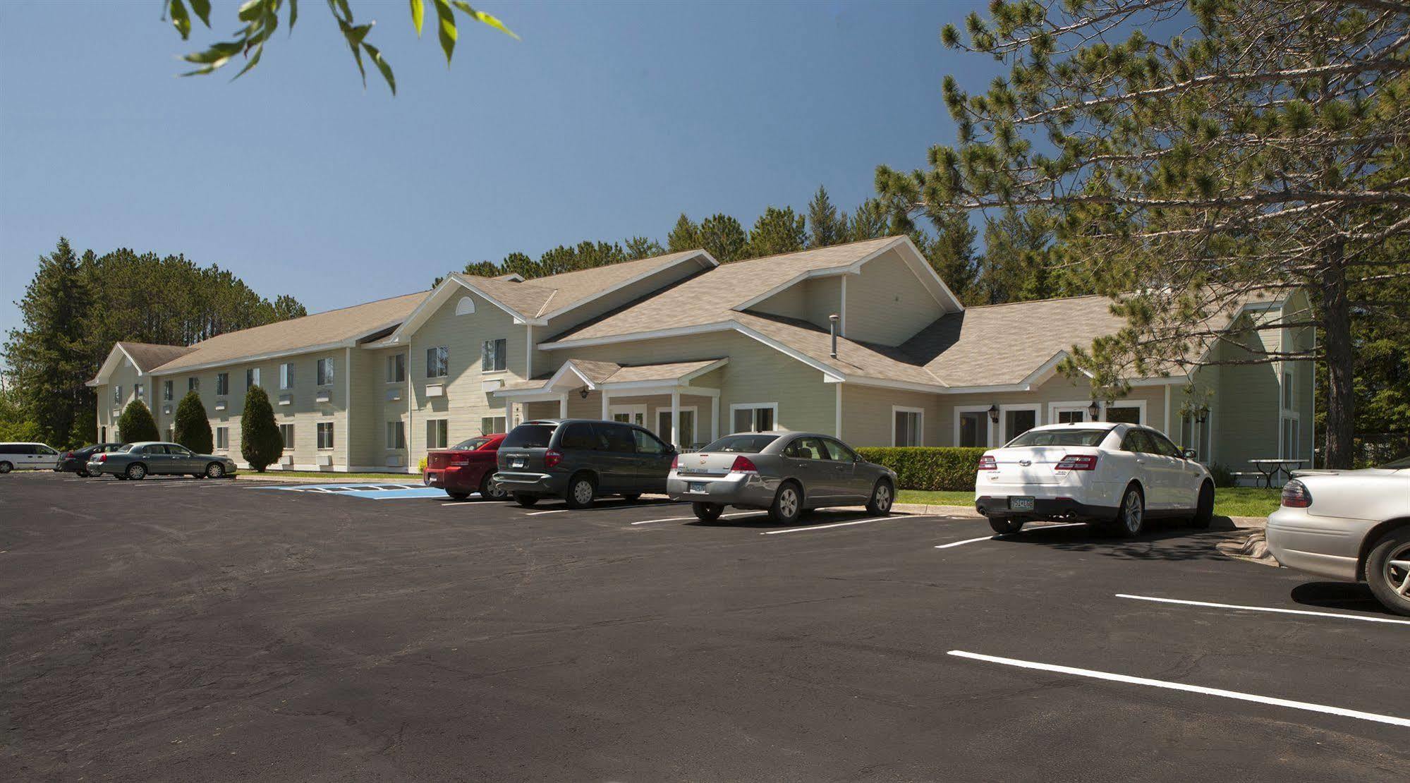 Country Inn ทูฮาร์เบอร์ส ภายนอก รูปภาพ